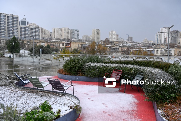 Bakıda qarlı hava şəraiti