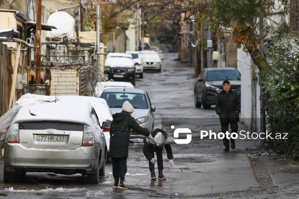 Bakıda qarlı hava şəraiti