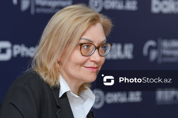 Bakıda yaşayan latviyalı fud-bloger Aqnesa Svyatska