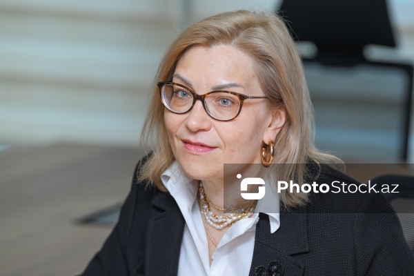 Bakıda yaşayan latviyalı fud-bloger Aqnesa Svyatska