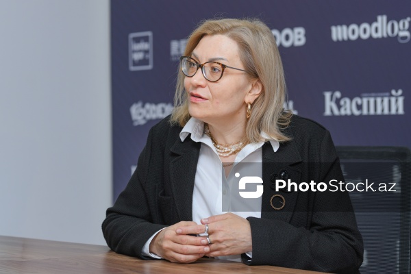 Bakıda yaşayan latviyalı fud-bloger Aqnesa Svyatska