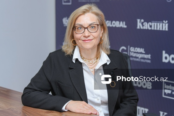 Bakıda yaşayan latviyalı fud-bloger Aqnesa Svyatska