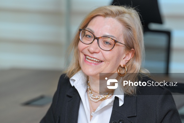 Bakıda yaşayan latviyalı fud-bloger Aqnesa Svyatska