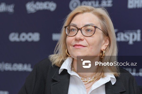 Bakıda yaşayan latviyalı fud-bloger Aqnesa Svyatska