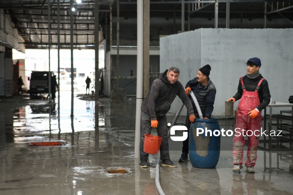 Bakıda yeni ünvana köçürülmüş "Keşlə bazarı"