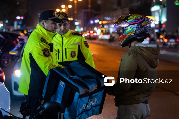 Bakıda yol polisindən motosiklet sürücülərinə qarşı gecə reydi