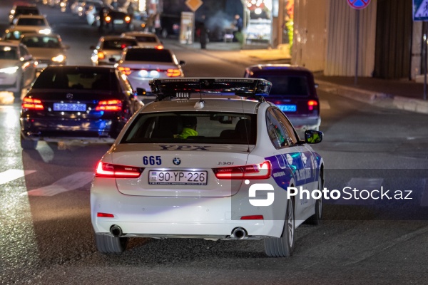 Bakıda yol polisindən motosiklet sürücülərinə qarşı gecə reydi
