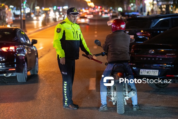 Bakıda yol polisindən motosiklet sürücülərinə qarşı gecə reydi