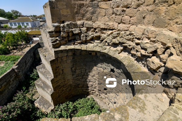 Bakının Bilgəh qəsəbəsində yerləşən “Tonqal qalası”