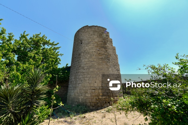 Bakının Bilgəh qəsəbəsində yerləşən “Tonqal qalası”