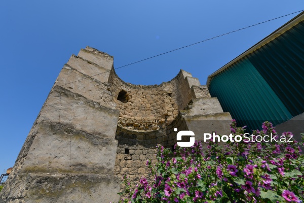 Bakının Bilgəh qəsəbəsində yerləşən “Tonqal qalası”