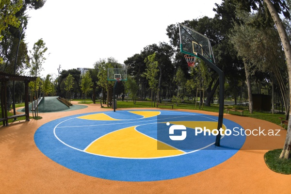 Bakının Nərimanov rayonunda salınan yeni park