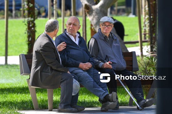 Bakının Nərimanov rayonunda salınan yeni park