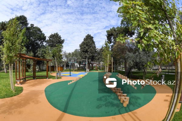 Bakının Nərimanov rayonunda salınan yeni park
