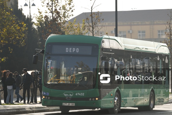Qadın avtobus sürücüləri vəzifələrinin icrasına başlayıblar