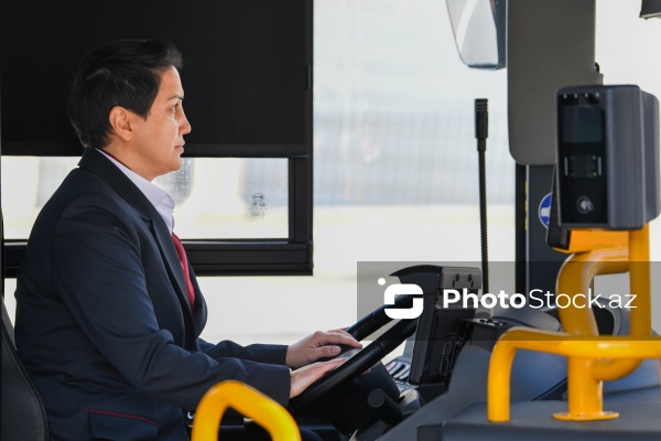 Xalidə Səmədova - Qadın avtobus sürücüsü