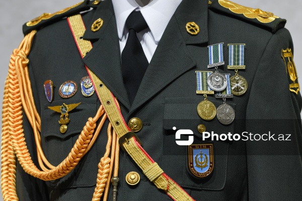 Dövlət Bayrağı Meydanında yerləşən Dövlət Bayrağı Muzeyi