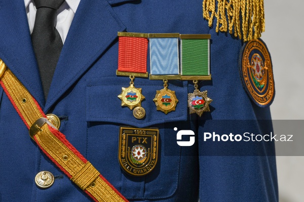 Dövlət Bayrağı Meydanında yerləşən Dövlət Bayrağı Muzeyi