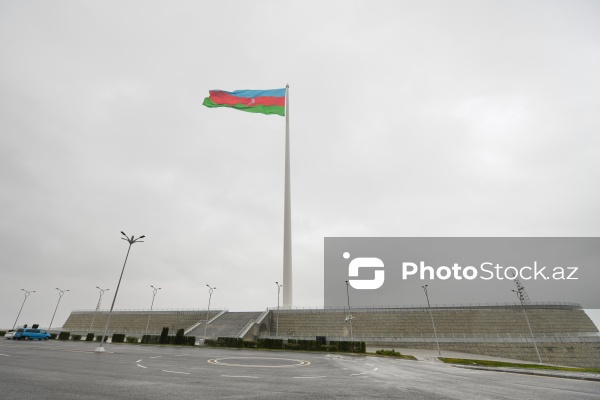 Dövlət Bayrağı Meydanında yerləşən Dövlət Bayrağı Muzeyi