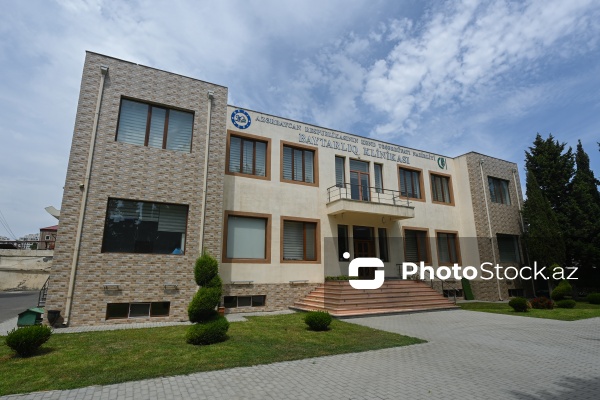 Kənd Təsərrüfatı Nazirliyi Baytarlıq Elmi Tədqiqat İnstutunun Baytarlıq Klinikasının binası