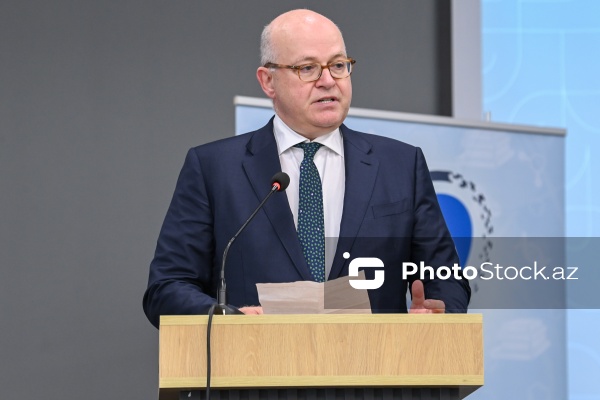 Patrik Mazelis - Qarabağ Universitetində