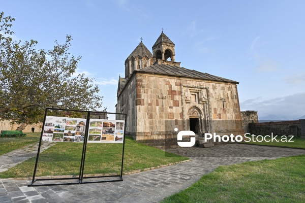 Beynəlxalq səyyahlar Ağdərədə Gəncəsər monastırını ziyarət ediblər