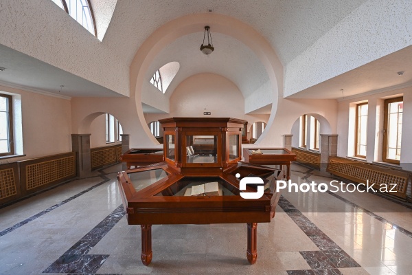 Beynəlxalq səyyahlar Ağdərədə Gəncəsər monastırını ziyarət ediblər