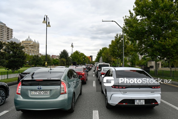 Bakının mərkəzində müşahidə edilən tıxac