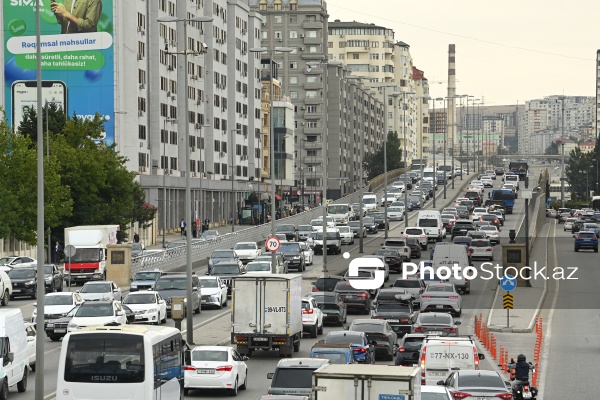 Bakının mərkəzində müşahidə edilən tıxac