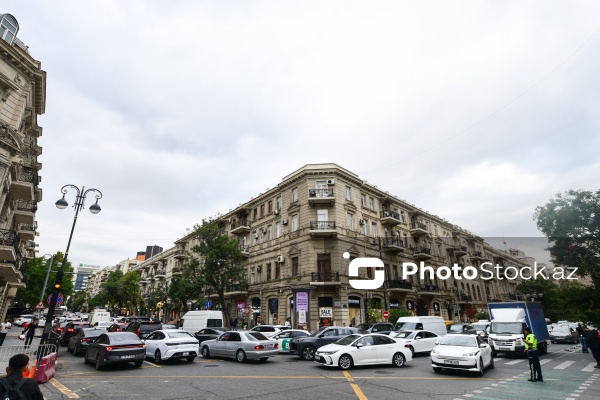 Bakının mərkəzində müşahidə edilən tıxac