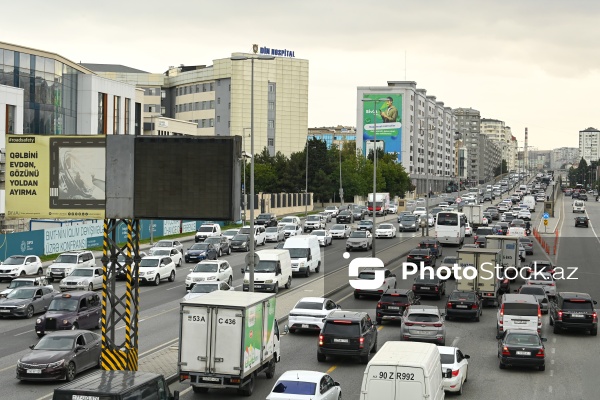 Bakının mərkəzində müşahidə edilən tıxac