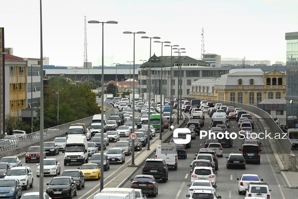 Bakının mərkəzində müşahidə edilən tıxac