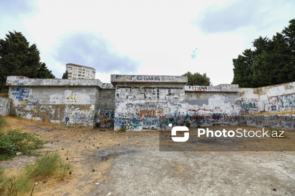 Binəqədi rayonunda yerləşən 8 hektarlıq baxımsız park