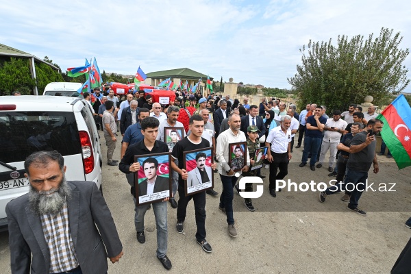 Birinci Qarabağ müharibəsi şəhidləri Elman Camalov, Əbülfəz Əbilov, Tahir Şirinov və Cavanşir Hüseynovun dəfn mərasimi