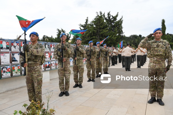 Birinci Qarabağ müharibəsi şəhidləri Elman Camalov, Əbülfəz Əbilov, Tahir Şirinov və Cavanşir Hüseynovun dəfn mərasimi