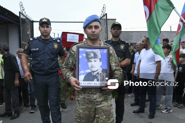 Birinci Qarabağ müharibəsində itkin düşmüş şəhid Aydın Qurbanovun dəfn mərasimi