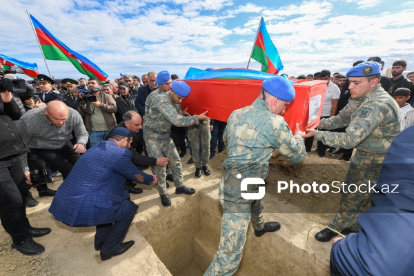 Birinci Qarabağ müharibəsində itkin düşmüş şəhid Fikrət Əzizovun dəfni