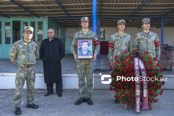 Birinci Qarabağ müharibəsinin şəhidi Ələkbər Babayevin dəfn mərasimi