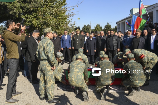 Birinci Qarabağ müharibəsinin şəhidi Ələkbər Babayevin dəfn mərasimi