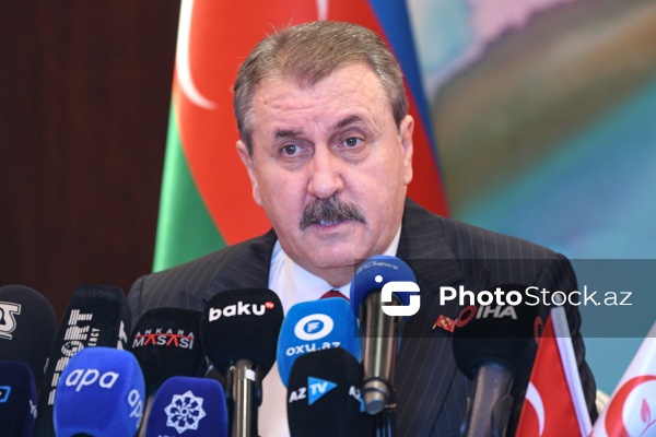 Mustafa Destici - Böyük Birlik Partiyasının sədri