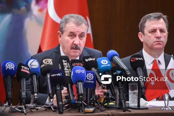 Mustafa Destici - Böyük Birlik Partiyasının sədri