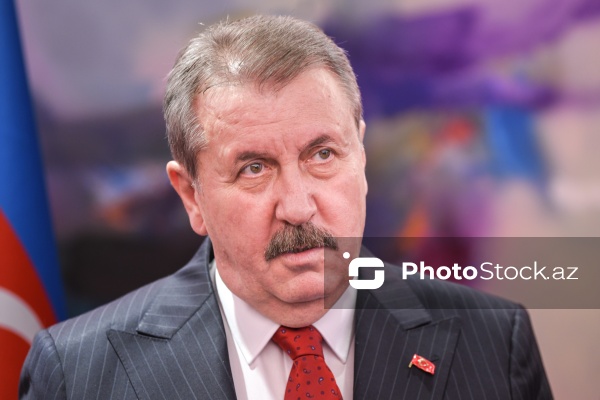 Mustafa Destici - Böyük Birlik Partiyasının sədri