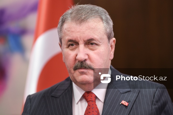 Mustafa Destici - Böyük Birlik Partiyasının sədri