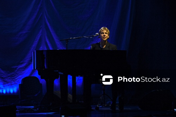 Britaniyalı bəstəkar-müğənni Tom Odellin Bakı Konqres mərkəzindəki konserti