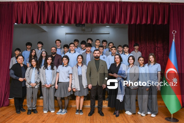 BŞTİ və “Kaspi” qəzetinin təşkilatçılığı ilə 193 nömrəli tam orta məktəbdə baş tutan görüş