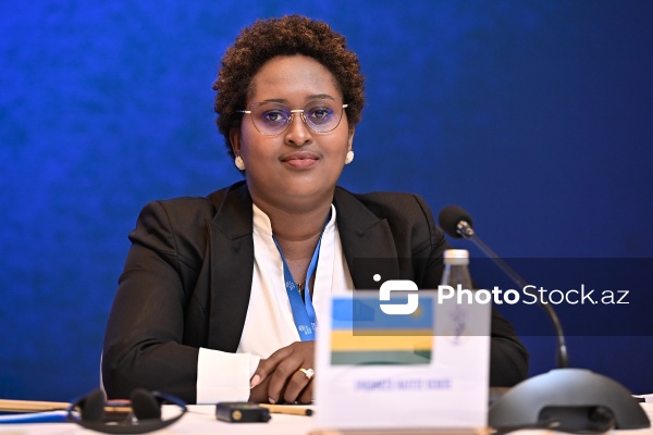 Umuhoza Natete Verite - Gənclərin postkolonial dövrdə roluna həsr olunmuş beynəlxalq forumda