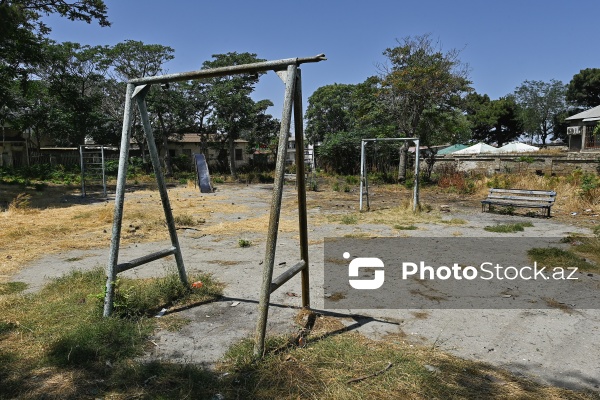 Bülbülə qəsəbəsində yerləşən baxımsız park