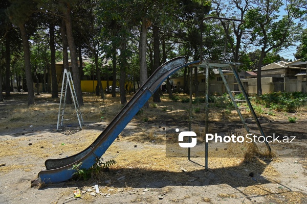 Bülbülə qəsəbəsində yerləşən baxımsız park
