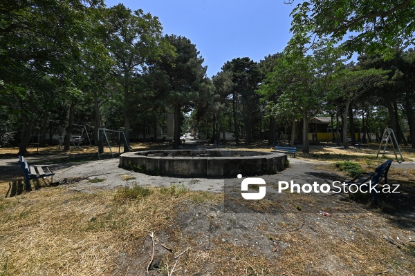Bülbülə qəsəbəsində yerləşən baxımsız park