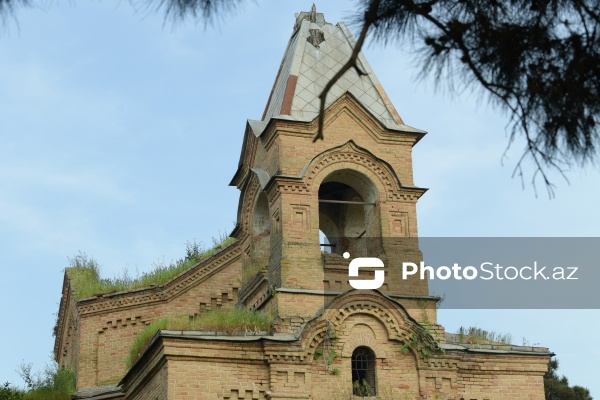 Cəlilabad rayonunun Günəşli kəndində yerləşən pravoslav kilsəsi